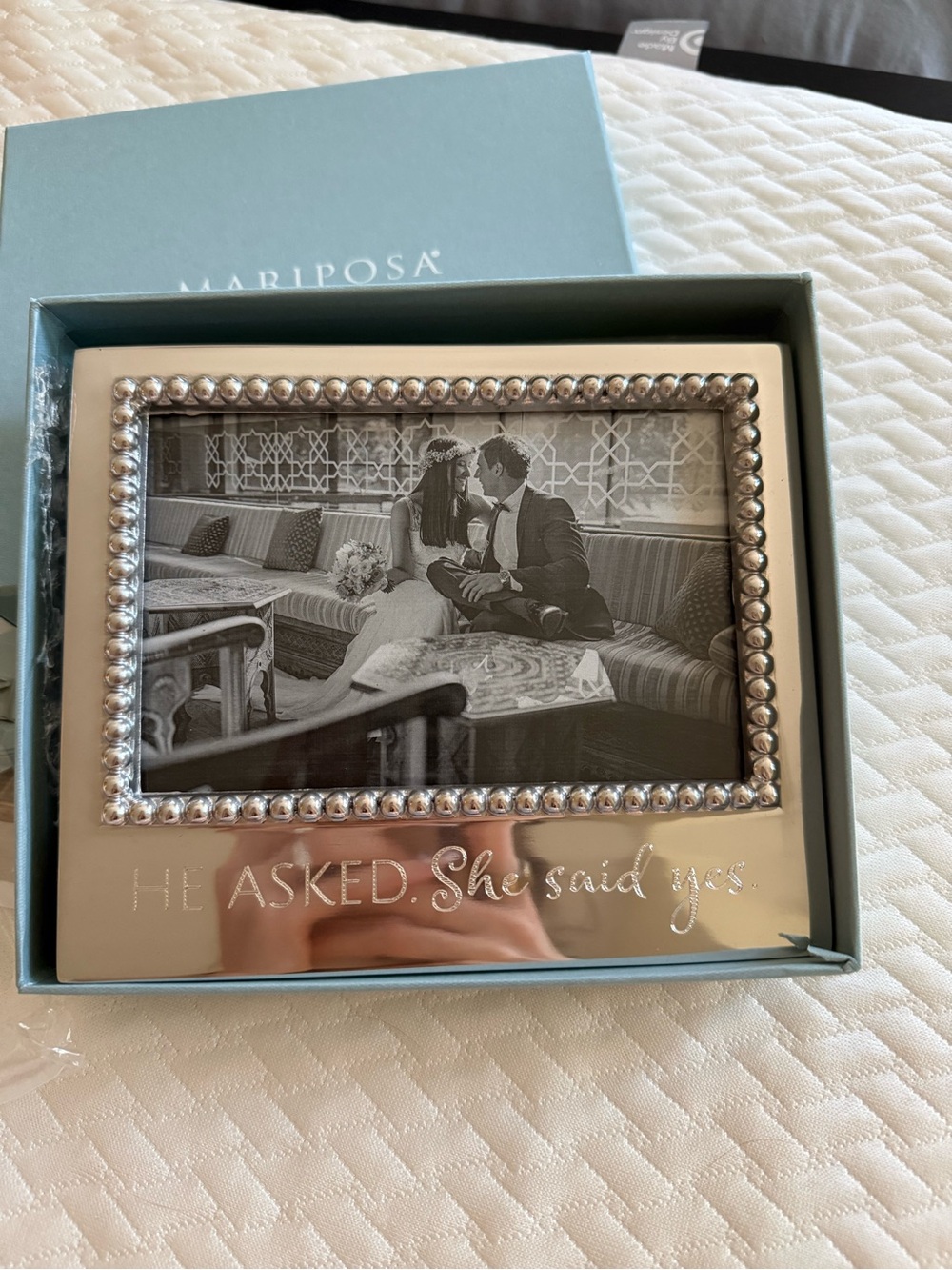 Mariposa engagement frame 4x6